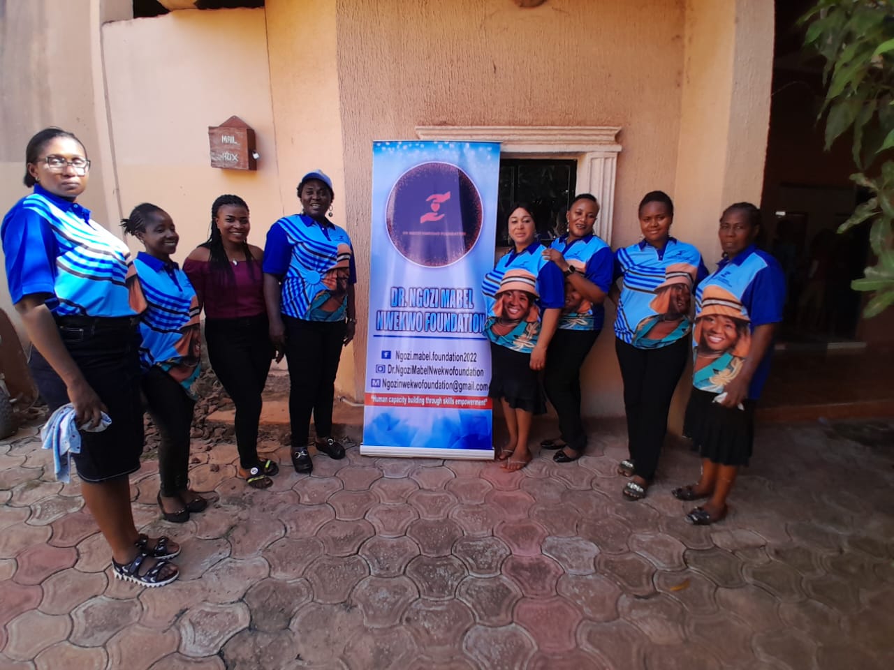 group pix with logo